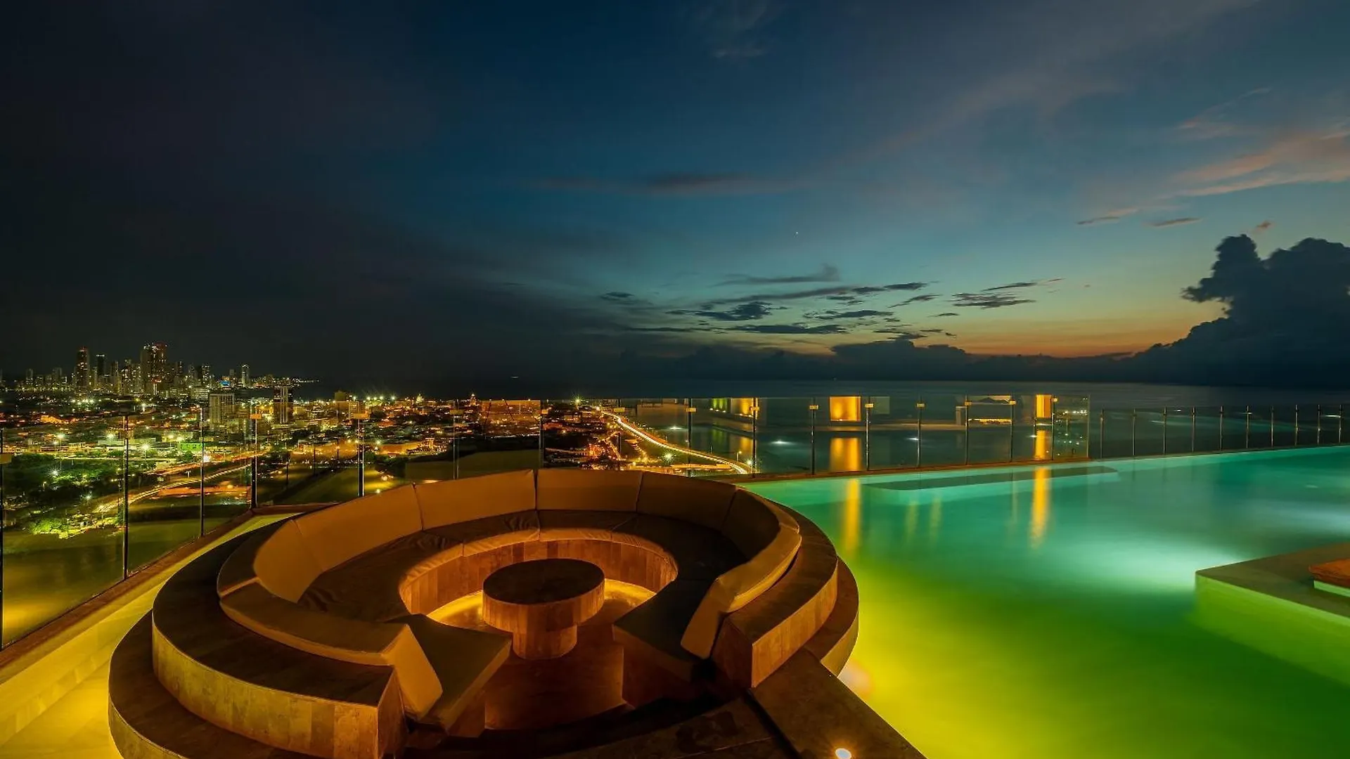 Apartmán Espectacular Vista Al Mar And Historic Center 2Br Cartagena 0*,